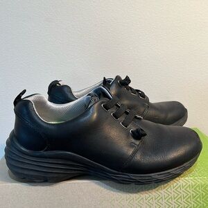 Women's Black Athletic Shoes